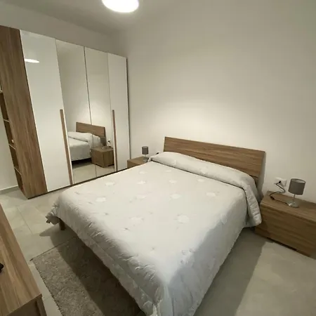 Apartment La Perla Blu Regio Parco